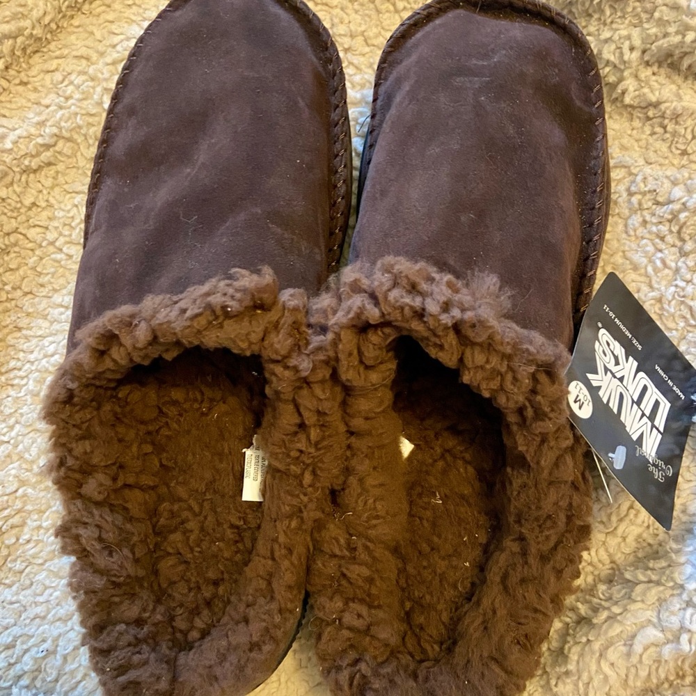 Never Been Worn - image 4